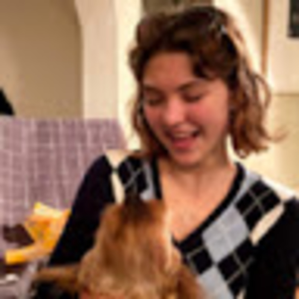 Meet your Posher, Stella